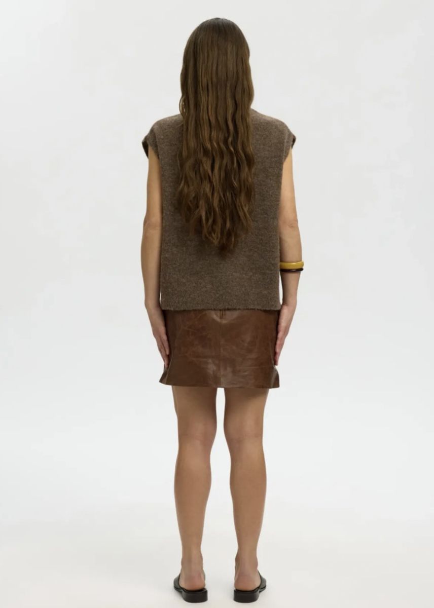 Selected Femme Lulu Knit Vest Dachshund 
