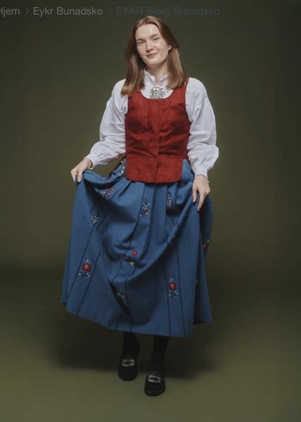 Hovedbilde Kastel Eykr Bjørg Bunadsko Svart